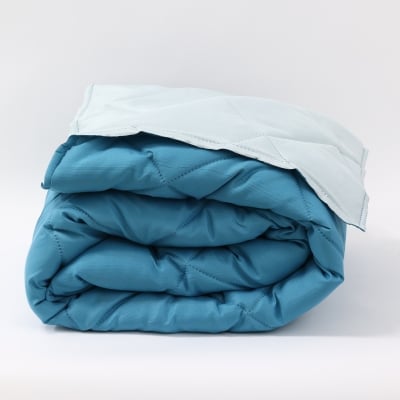 Pilotă ușoară de vară pentru pat de o persoană Albastru/Bleu, 150/210 cm.