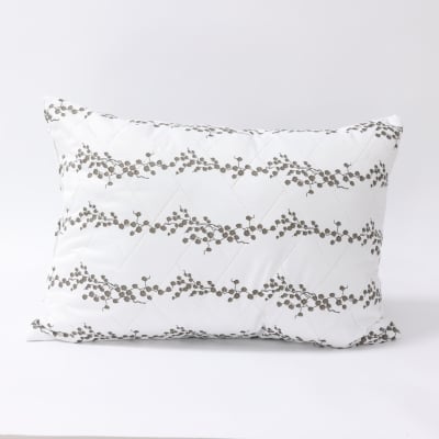 Perna Hygge Crenguțe 50/70 cm, puf siliconizat, potrivită pentru toate pozițiile de dormit