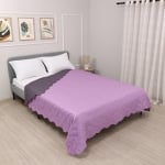 Cuvertură de pat sau canapea reversibilă pentru pat de o persoană Izi Lila/Indigo 150x220 cm.